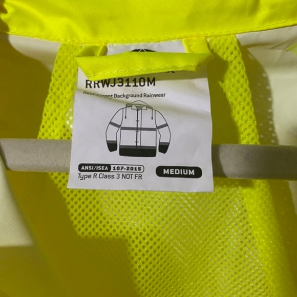 New Pyramex lime/black/grey reflector ,medium waterproof jacket - Picture 4 of 5